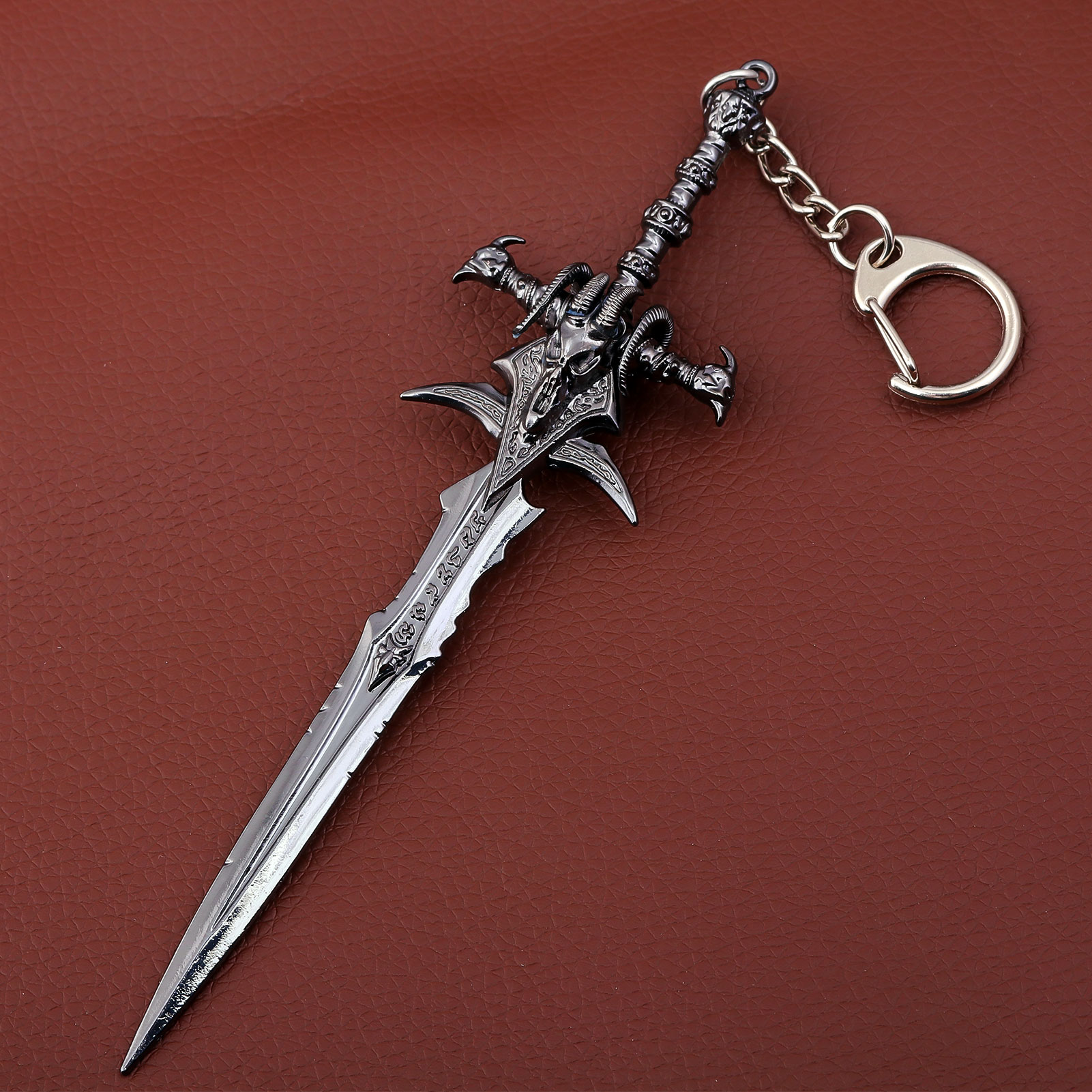 World Of Warcraft Frostmourne  - مراجعة Board Game Splendor وسعره